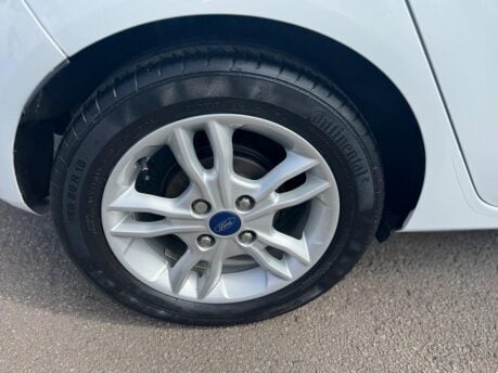Ford Fiesta 1.25 Zetec Euro 6 5dr 15