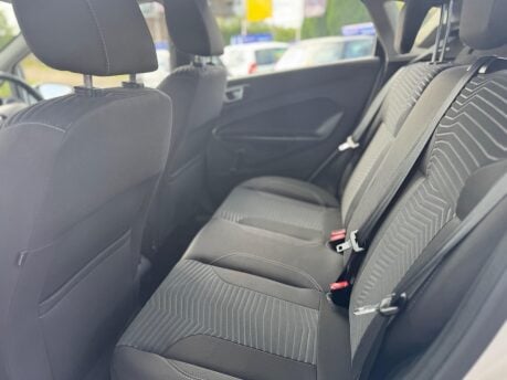 Ford Fiesta 1.25 Zetec Euro 6 5dr 29