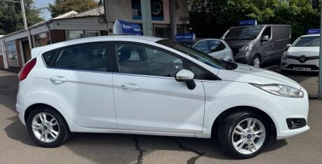 Ford Fiesta 1.25 Zetec Euro 6 5dr 8