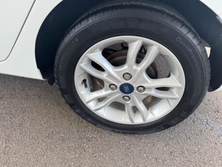 Ford Fiesta 1.25 Zetec Euro 6 5dr 16