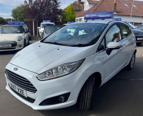 Ford Fiesta 1.25 Zetec Euro 6 5dr 3
