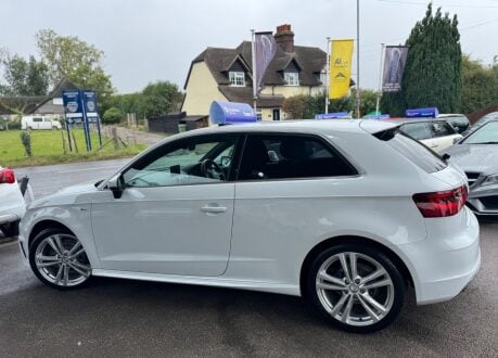 Audi A3 1.4 TFSI S line Euro 6 (s/s) 3dr (Nav) 4
