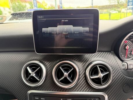 Mercedes-Benz A Class 1.5 A180d AMG Line (Premium) Euro 6 (s/s) 5dr 27