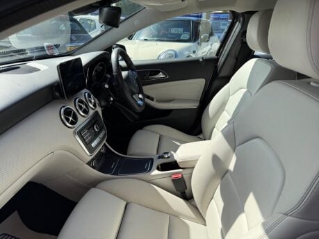 Mercedes-Benz A Class 1.5 A180d Sport (Executive) 7G-DCT Euro 6 (s/s) 5dr 37