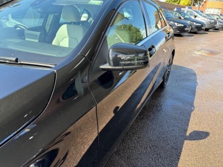 Mercedes-Benz A Class 1.5 A180d Sport (Executive) 7G-DCT Euro 6 (s/s) 5dr 33
