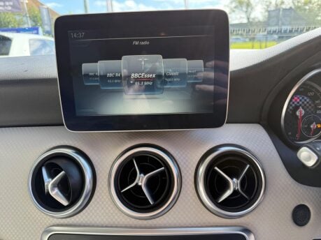 Mercedes-Benz A Class 1.5 A180d Sport (Executive) 7G-DCT Euro 6 (s/s) 5dr 29
