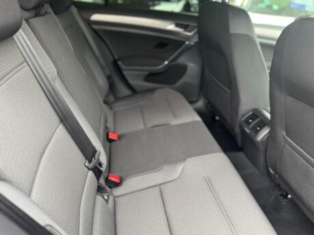 Volkswagen Golf 1.6 TDI BlueMotion Tech Match Edition DSG Euro 6 (s/s) 5dr 29