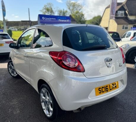 Ford Ka 1.2 Zetec Euro 5 (s/s) 3dr 5