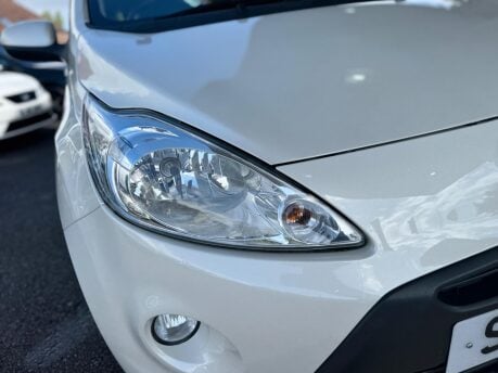 Ford Ka 1.2 Zetec Euro 5 (s/s) 3dr 11