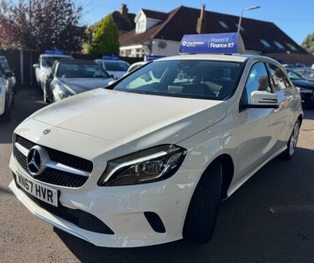 Mercedes-Benz A Class 1.5 A180d Sport (Premium) Euro 6 (s/s) 5dr 3