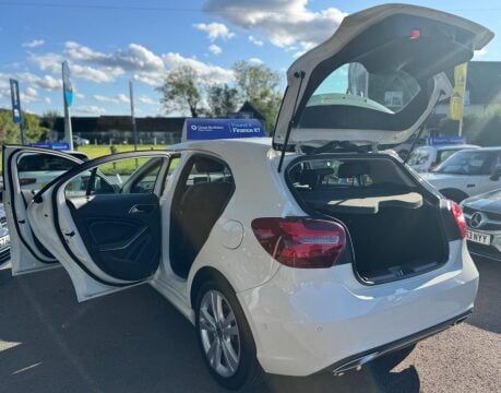 Mercedes-Benz A Class 1.5 A180d Sport (Premium) Euro 6 (s/s) 5dr 33