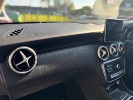Mercedes-Benz A Class 1.5 A180d Sport (Premium) Euro 6 (s/s) 5dr 31