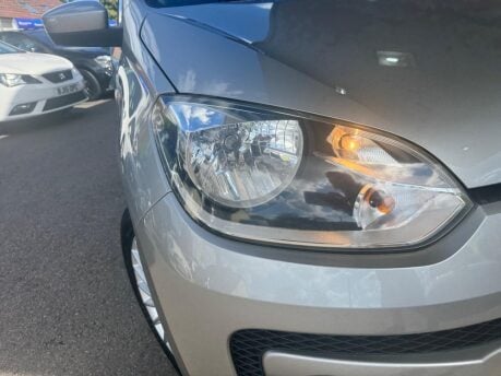 Volkswagen Up 1.0 High up! ASG Euro 5 5dr 11