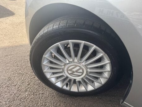 Volkswagen Up 1.0 High up! ASG Euro 5 5dr 14