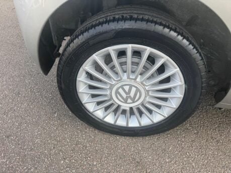 Volkswagen Up 1.0 High up! ASG Euro 5 5dr 16