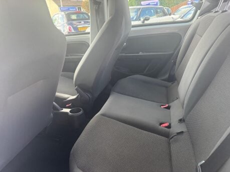 Volkswagen Up 1.0 High up! ASG Euro 5 5dr 29