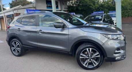Nissan Qashqai 1.5 dCi N-Connecta Euro 6 (s/s) 5dr 8