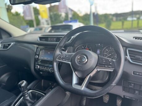 Nissan Qashqai 1.5 dCi N-Connecta Euro 6 (s/s) 5dr 27