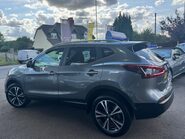 Nissan Qashqai 1.5 dCi N-Connecta Euro 6 (s/s) 5dr 4