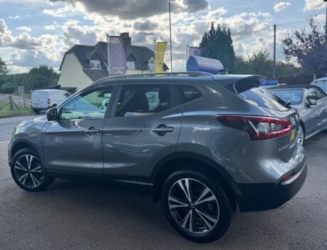 Nissan Qashqai 1.5 dCi N-Connecta Euro 6 (s/s) 5dr 4
