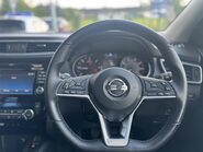Nissan Qashqai 1.5 dCi N-Connecta Euro 6 (s/s) 5dr 22