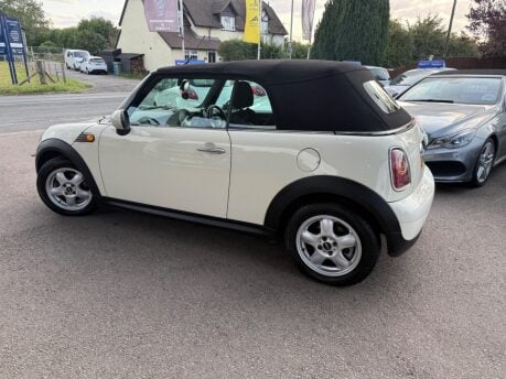 Mini Convertible 1.6 Cooper Euro 5 2dr 14