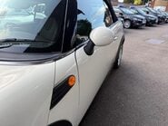 Mini Convertible 1.6 Cooper Euro 5 2dr 24