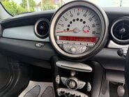 Mini Convertible 1.6 Cooper Euro 5 2dr 31