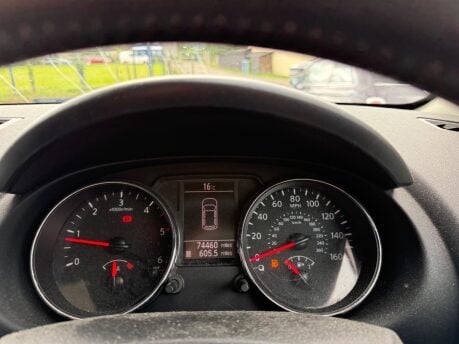 Nissan Qashqai 1.5 dCi n-tec 2WD Euro 4 5dr 13