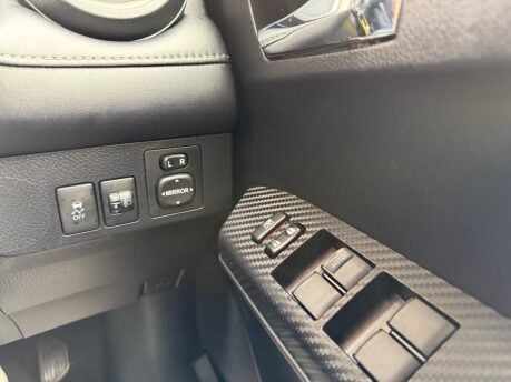 Toyota Rav4 2.0 D-4D Business Edition 2WD Euro 5 (s/s) 5dr 26
