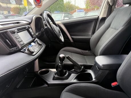 Toyota Rav4 2.0 D-4D Business Edition 2WD Euro 5 (s/s) 5dr 41