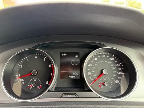Volkswagen Golf 1.2 TSI BlueMotion Tech S Euro 6 (s/s) 5dr 28