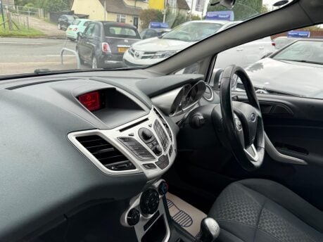 Ford Fiesta 1.25 Zetec 5dr 16