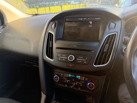Ford Focus 1.5 TDCi Titanium Euro 6 (s/s) 5dr 9
