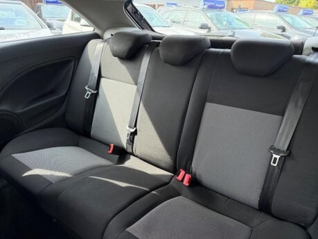 SEAT Ibiza 1.0 SOL Sport Coupe Euro 6 3dr 31