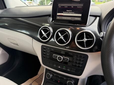 Mercedes-Benz B Class 1.8 B180 CDI BlueEfficiency SE 7G-DCT Euro 5 (s/s) 5dr 40