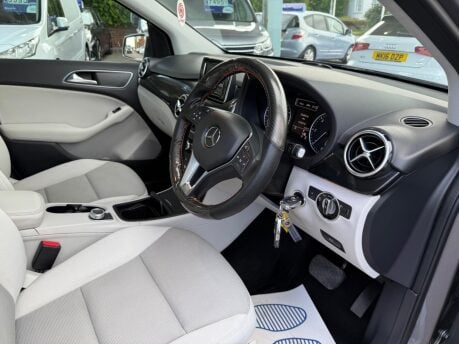 Mercedes-Benz B Class 1.8 B180 CDI BlueEfficiency SE 7G-DCT Euro 5 (s/s) 5dr 15