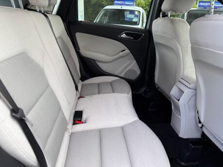 Mercedes-Benz B Class 1.8 B180 CDI BlueEfficiency SE 7G-DCT Euro 5 (s/s) 5dr 21