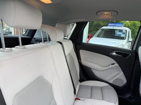 Mercedes-Benz B Class 1.8 B180 CDI BlueEfficiency SE 7G-DCT Euro 5 (s/s) 5dr 20
