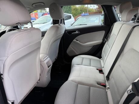 Mercedes-Benz B Class 1.8 B180 CDI BlueEfficiency SE 7G-DCT Euro 5 (s/s) 5dr 23