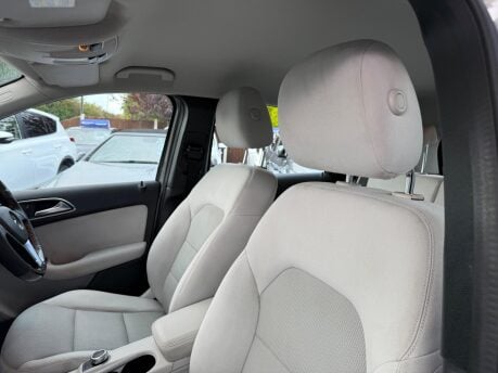Mercedes-Benz B Class 1.8 B180 CDI BlueEfficiency SE 7G-DCT Euro 5 (s/s) 5dr 34
