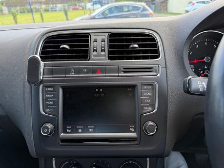 Volkswagen Polo 1.0 BlueMotion Tech SE Euro 6 (s/s) 5dr 11