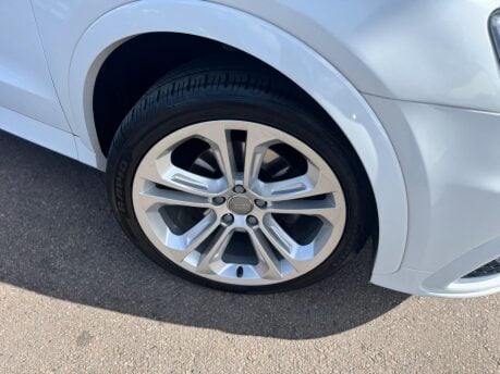 Audi Q3 2.0 TDI S line Plus quattro Euro 5 (s/s) 5dr 14