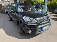 Kia Soul 1.6 CRDi 2 Auto Euro 5 5dr 8