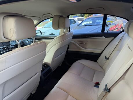 BMW 5 Series 3.0 525d SE Touring Steptronic Euro 5 5dr 34