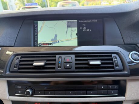 BMW 5 Series 3.0 525d SE Touring Steptronic Euro 5 5dr 23