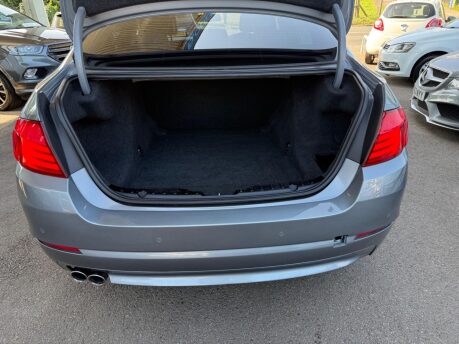 BMW 5 Series 3.0 525d SE Touring Steptronic Euro 5 5dr 40