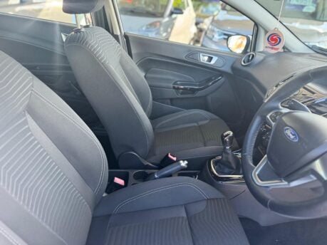 Ford Fiesta 1.25 Zetec Euro 5 5dr 25