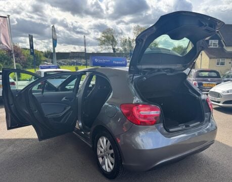 Mercedes-Benz A Class 1.5 A180 CDI SE 7G-DCT Euro 5 (s/s) 5dr 32