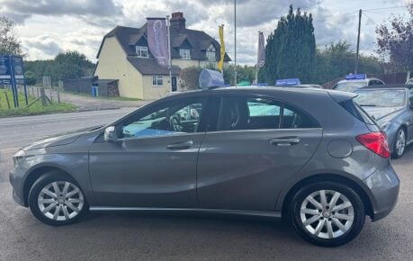 Mercedes-Benz A Class 1.5 A180 CDI SE 7G-DCT Euro 5 (s/s) 5dr 4